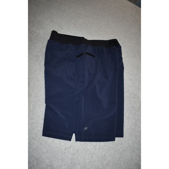 Fabletics Gym Shorts Mens Size Large Stretch Zip Pockets Polyester 9" Inseam - Picture 1 of 6
